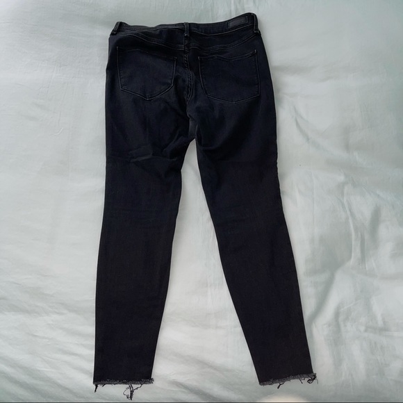 A&F | Signature Collection Skinny Ankle Jeans - Picture 2 of 2